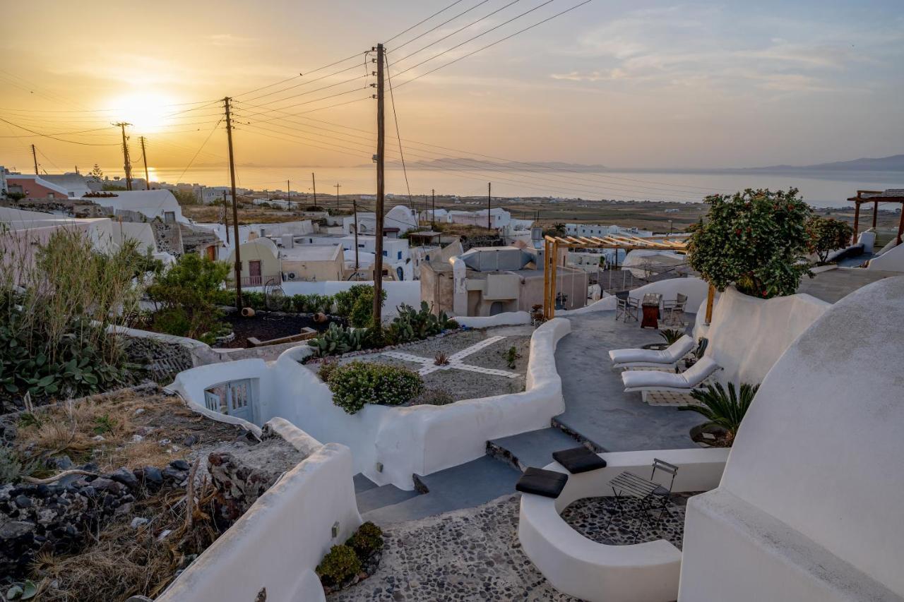 Fosuites Oia  Exterior photo