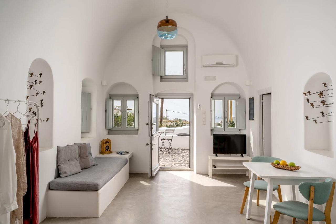 Fosuites Oia  Exterior photo